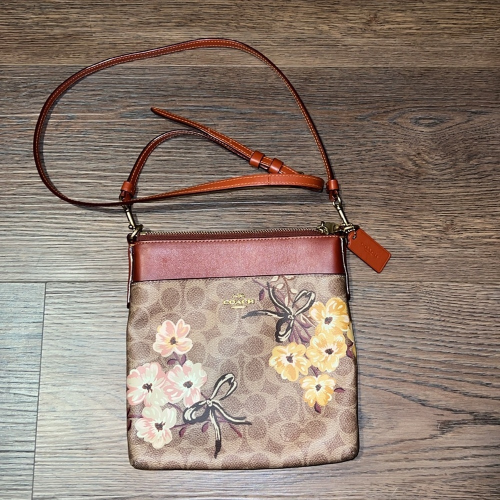 Vintage Coach Prairie Coated Canvas Signature Kitt Crossbody Bag